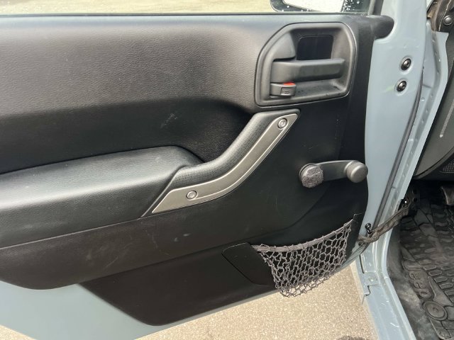 Used 2015 Jeep Wrangler Sport AWD/4WD image 10