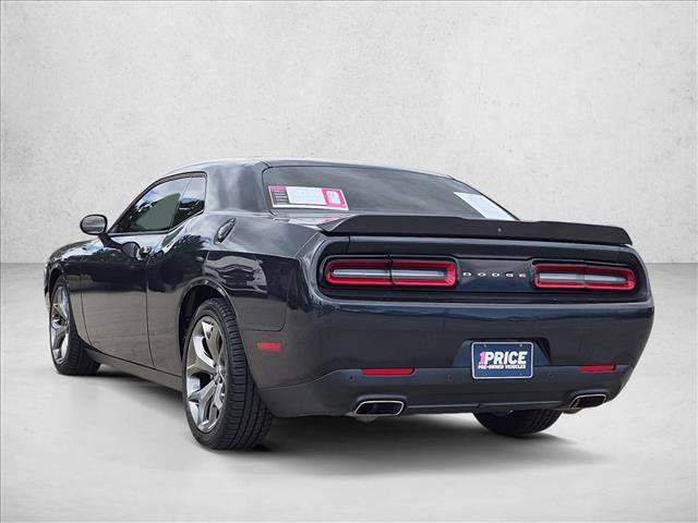 Used 2017 Dodge Challenger SXT RWD image 8