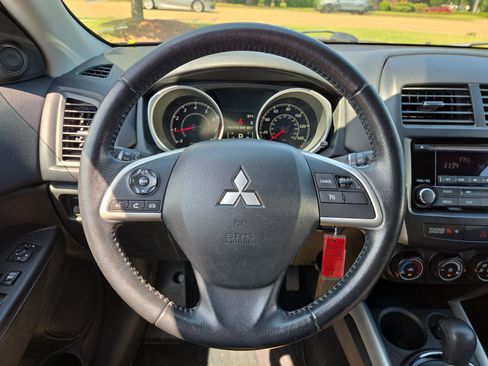 Used 2014 Mitsubishi Outlander Sport ES FWD image 18