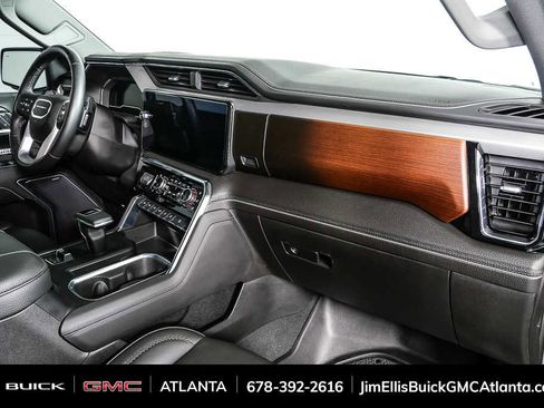 Used 2025 GMC Sierra 1500 Denali image 25