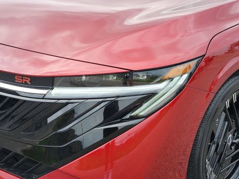 New 2026 Nissan Sentra SR FWD image 5