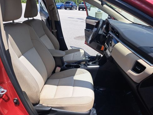 Used 2016 Toyota Corolla LE FWD image 10