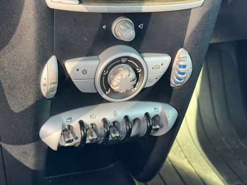 Used 2009 MINI Cooper S FWD image 7
