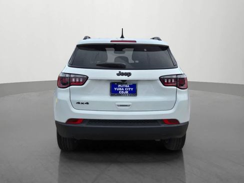 New 2026 Jeep Compass Latitude image 5
