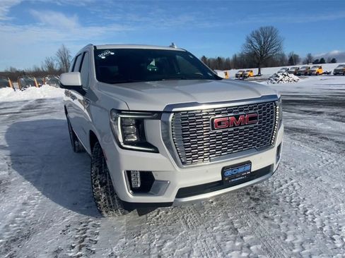 Certified 2022 GMC Yukon Denali w/ Denali Premium Package image 3