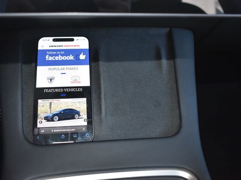 Used 2023 Tesla Model 3 Standard Range image 12