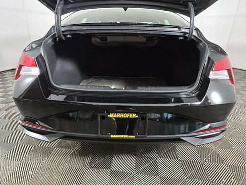 Used 2022 Hyundai Elantra SEL FWD image 32