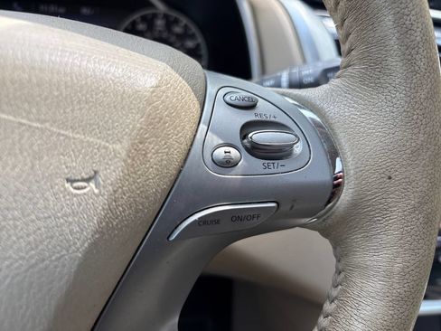 Used 2018 Nissan Murano Platinum w/ Cargo Package FWD image 12