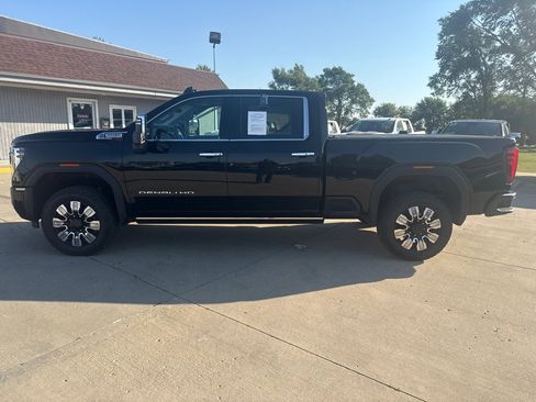 Used 2024 GMC Sierra 2500 Denali w/ Technology Package image 6