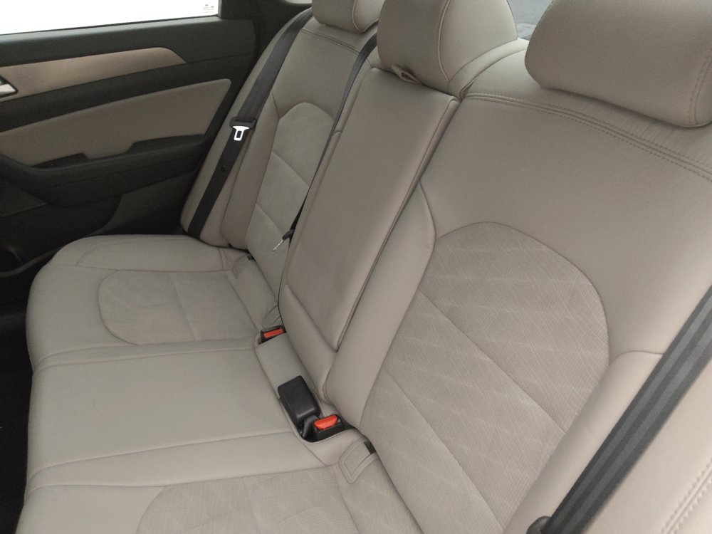 Used 2017 Hyundai Sonata Sport 2.0T FWD image 18