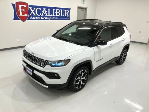 Used 2025 Jeep Compass Limited AWD/4WD image 6