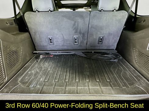 Used 2022 GMC Yukon XL Denali AWD/4WD image 35