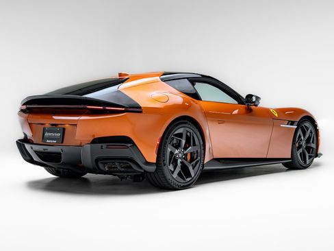Used 2025 Ferrari 12Cilindri RWD image 28
