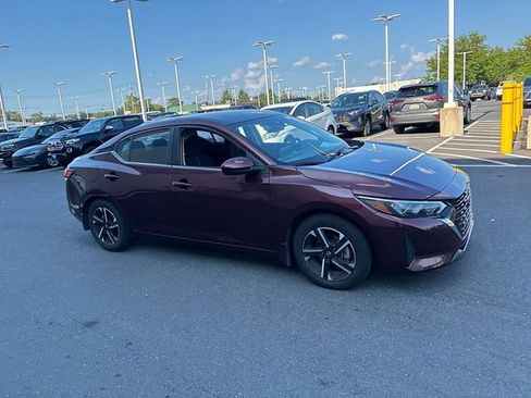 Used 2024 Nissan Sentra SV FWD image 3