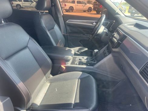Used 2020 Volkswagen Atlas Cross Sport SEL AWD/4WD image 12