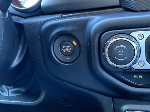 Certified 2022 Jeep Wrangler Unlimited Sport image 26