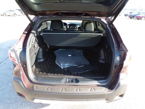 Used 2024 Subaru Outback Touring AWD/4WD image 8