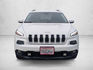 Used 2017 Jeep Cherokee Latitude w/ Comfort & Sound Group FWD video 2