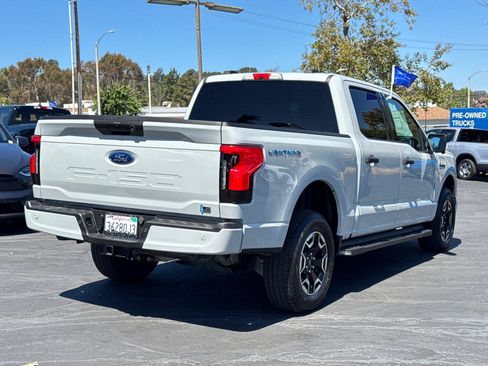 Used 2023 Ford F150 Lightning XLT AWD/4WD image 15