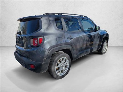 Used 2023 Jeep Renegade Latitude w/ Premium Group AWD/4WD image 5
