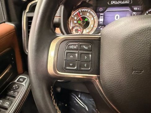 Used 2022 RAM 2500 Limited AWD/4WD image 38