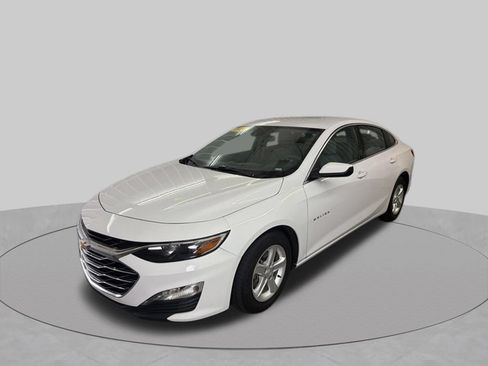 Used 2024 Chevrolet Malibu LT FWD image 4