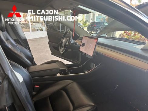 Used 2019 Tesla Model 3 Standard Range Plus RWD image 5