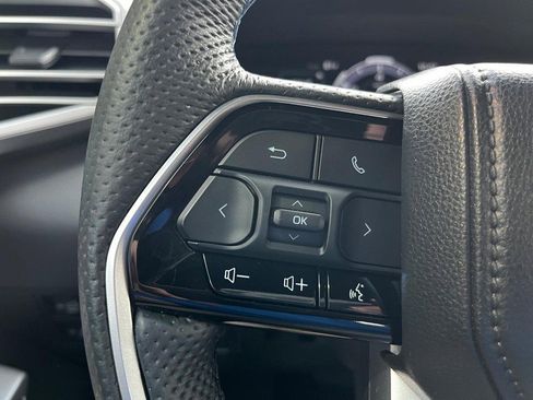 Used 2024 Toyota Tundra Platinum image 18