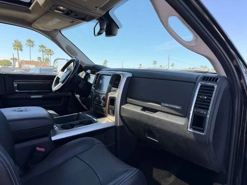 Used 2016 RAM 3500 Laramie w/ Convenience Group AWD/4WD image 29