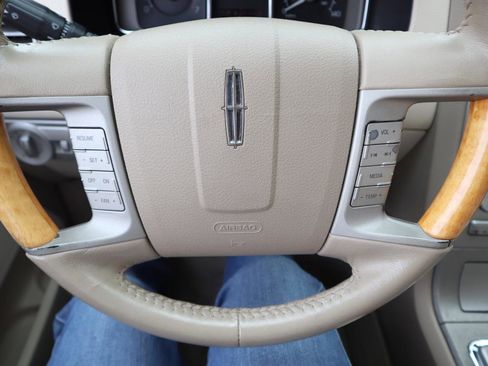 Used 2007 Lincoln MKX 2WD image 49