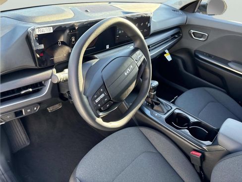 New 2025 Kia K4 LXS image 20