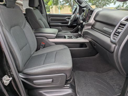 Used 2025 RAM 1500 Big Horn AWD/4WD image 36