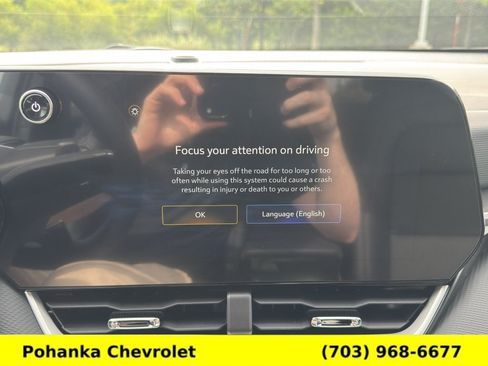 New 2026 Chevrolet Equinox LT w/ Convenience Package II AWD/4WD image 16