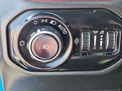 Used 2021 Jeep Wrangler Unlimited Rubicon AWD/4WD image 12