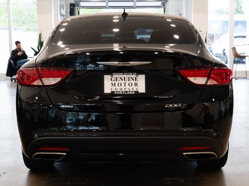 Used 2015 Chrysler 200 S w/ Navigation & Sound Group I AWD/4WD image 5