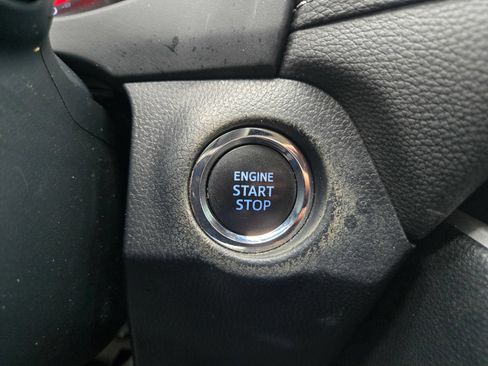 Used 2021 Toyota RAV4 XLE Premium FWD image 21