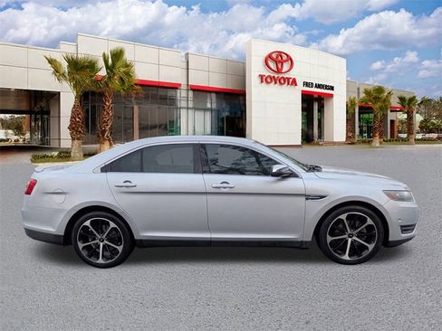 Used 2014 Ford Taurus Limited w/ Equipment Group 301A image 3