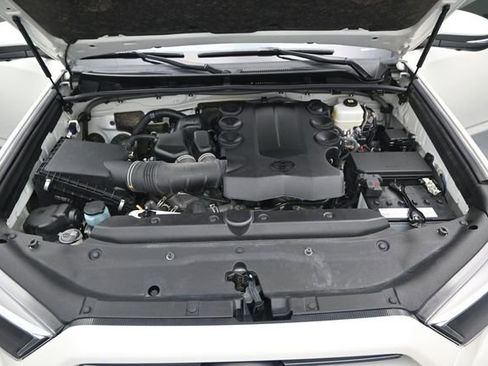 Used 2023 Toyota 4Runner Limited AWD/4WD image 21