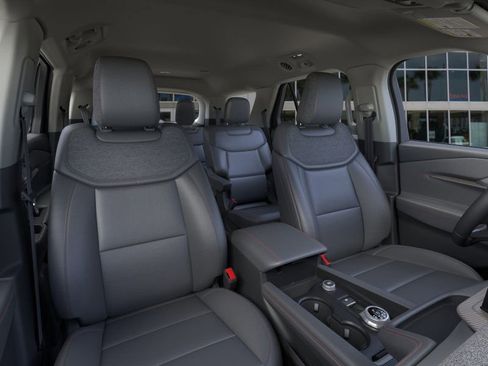 New 2025 Ford Explorer Active w/ Active Comfort Package image 10