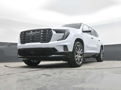 New 2026 GMC Acadia Denali Ultimate AWD/4WD image 38