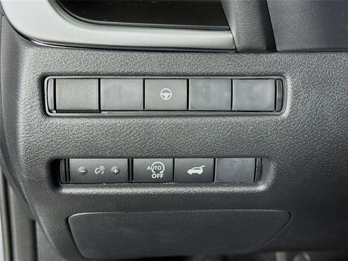 New 2026 Nissan Rogue SV FWD image 10