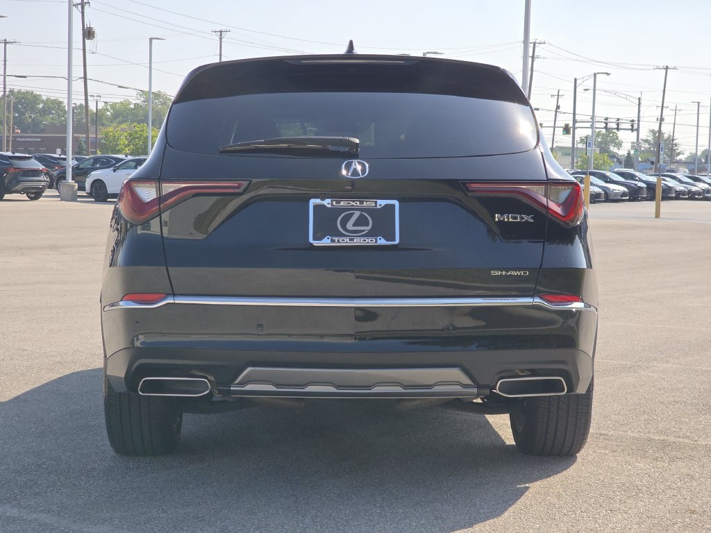 Used 2025 Acura MDX w/ Technology Package AWD/4WD image 9