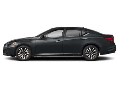 Used 2025 Nissan Altima 2.5 SV FWD image 3