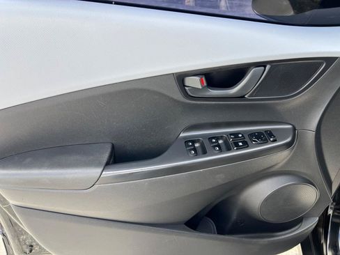 Used 2020 Hyundai Kona SE FWD image 17