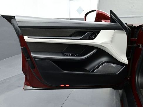 Used 2021 Porsche Taycan Turbo w/ Sportdesign Package image 7