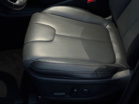 Certified 2023 Hyundai Santa Fe SEL w/ Premium Package image 35