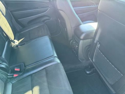 Certified 2022 Jeep Grand Cherokee Laredo X image 17