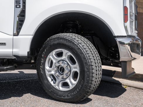 New 2026 Ford F250 XLT w/ FX4 Off-Road Package AWD/4WD image 13