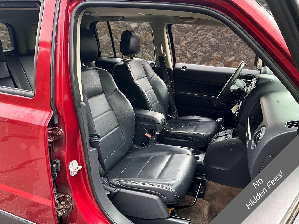 Used 2017 Jeep Patriot High Altitude AWD/4WD image 7