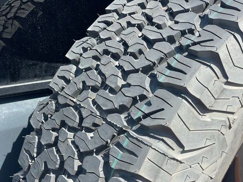 Used 2017 Jeep Wrangler Unlimited Sport image 37